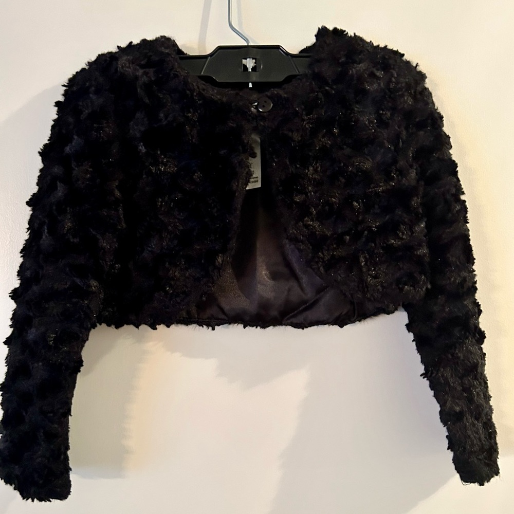 Super cute faux fur shrug. Sz 4T